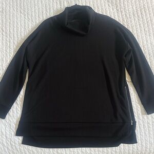 STYLUS Women’s Black Long Sleeve Activewear